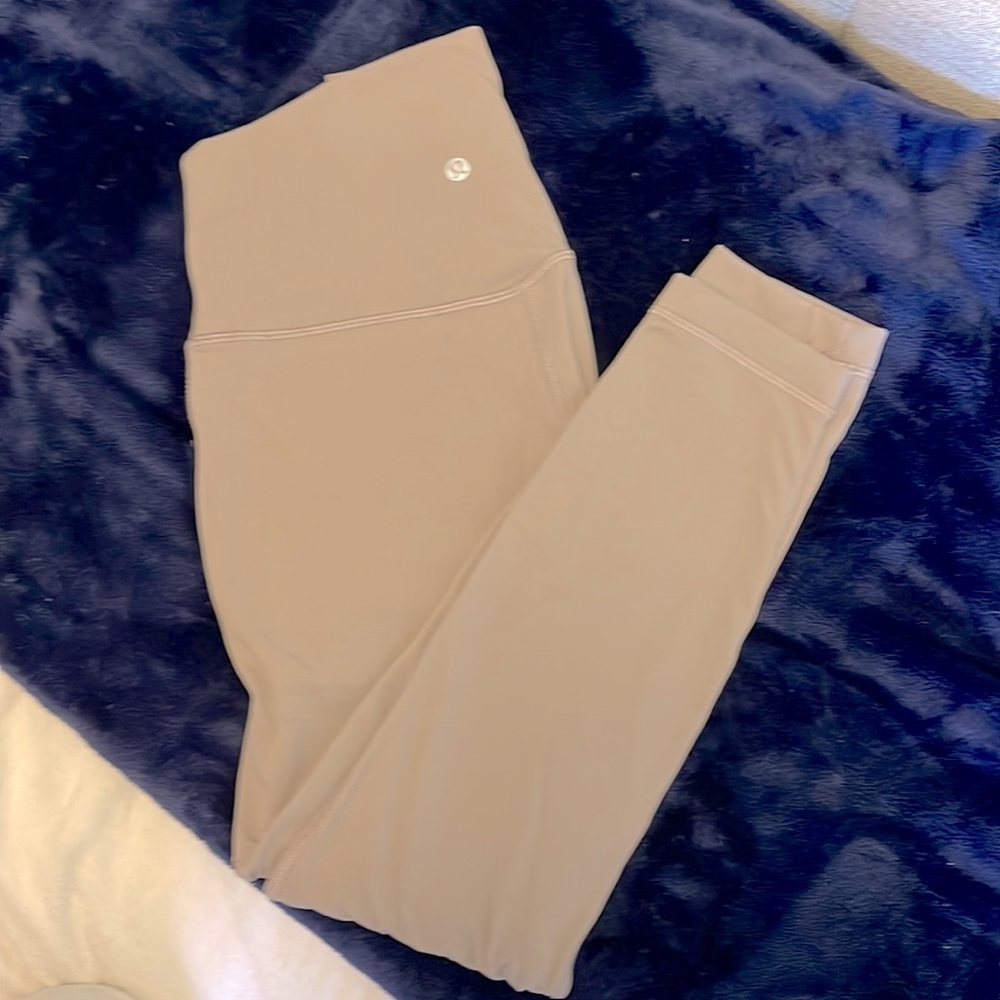 Double lined nude lululemon leggings